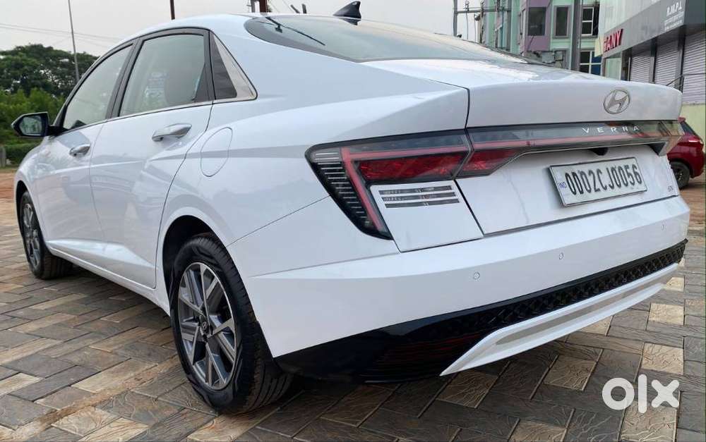 Hyundai Verna 1.5 Sx Vtvt, 2023, Petrol