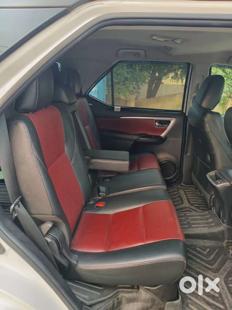 Toyota Fortuner Legender, 2023, Diesel