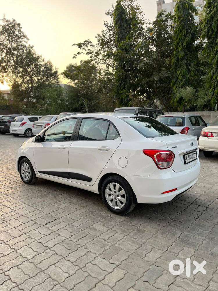 Hyundai Xcent, 2015, Petrol