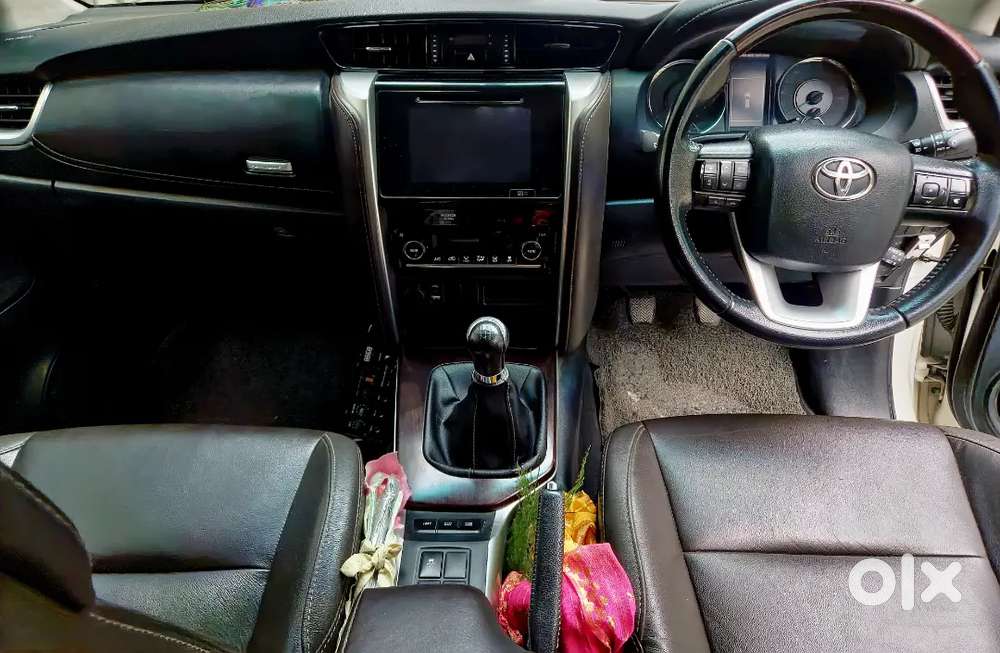 Showroom Condition Fortuner 4×2 Manual Dieswl