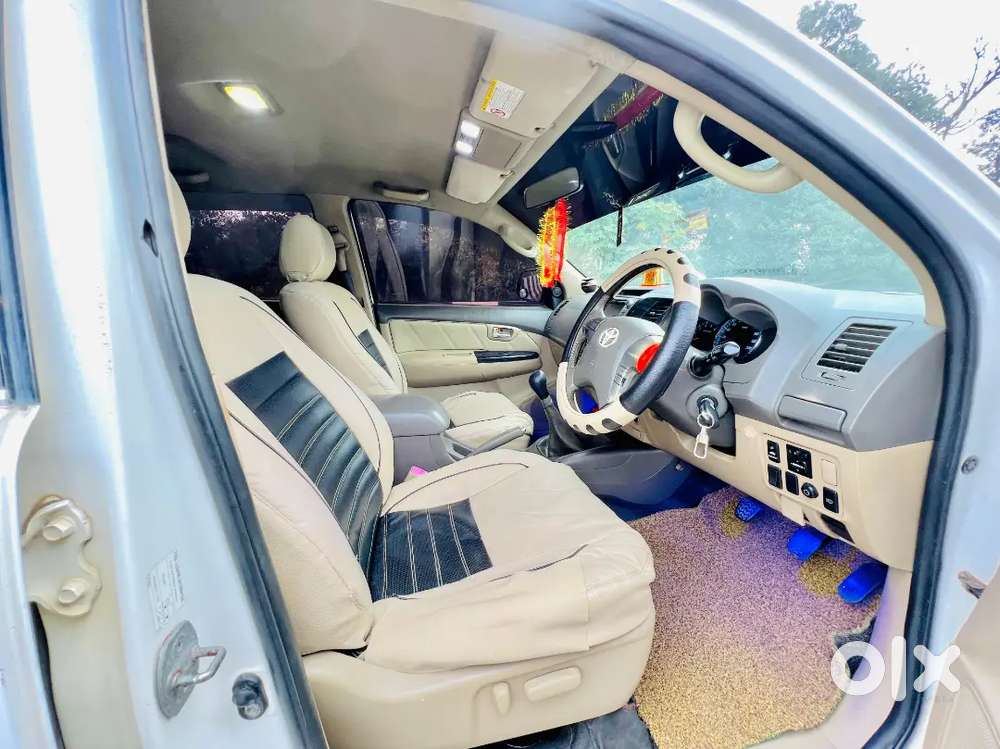 Toyota Fortuner 2013 Car Diesel 158000 Km Driven