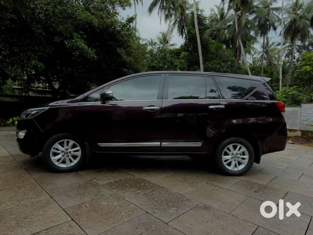 Toyota Innova Crysta 2.8z Automatic, 2017, Diesel