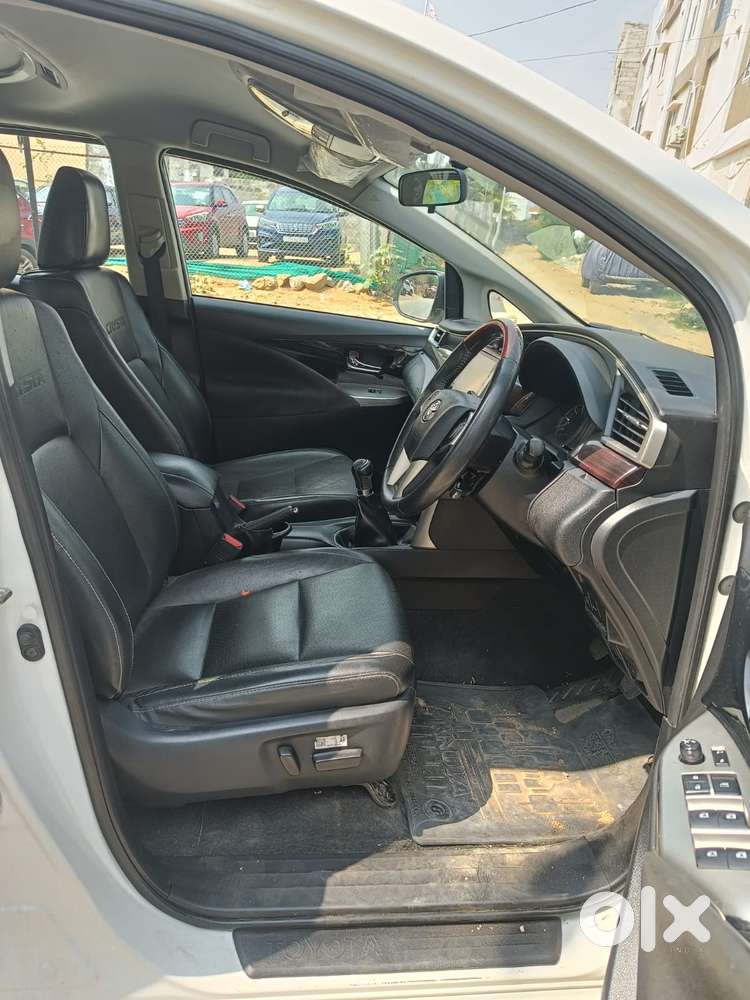 Toyota Innova Crysta 2.4 Z 7 Str, 2022
