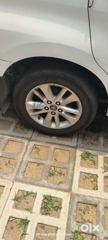 Toyota Innova Crysta 2.4 G Mt 8s, 2019, Diesel