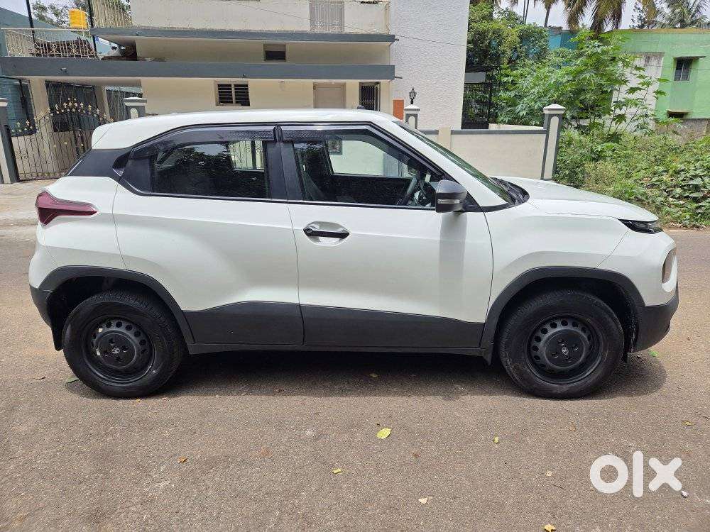 Tata Punch Creative, 2023, Petrol