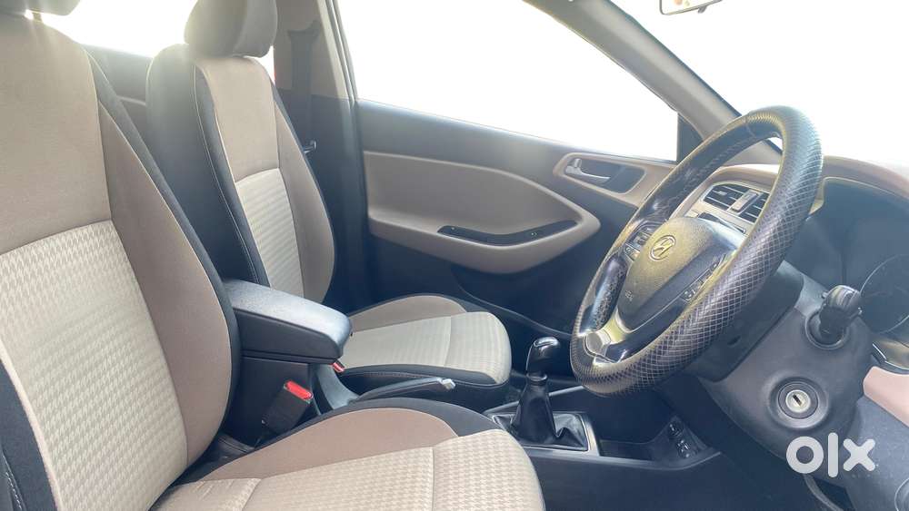 Hyundai Elite I20 Sportz Plus, 2020, Petrol