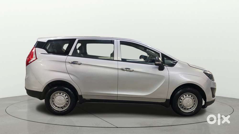 Mahindra Marazzo