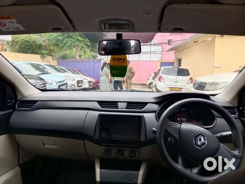 Renault Triber Rxl, 2022, Petrol