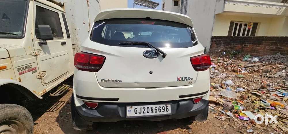 Mahindra Kuv100 Nxt 2016 Petrol 82000 Km Driven