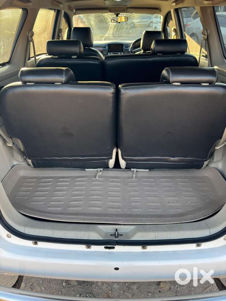 Toyota Innova 2.0 G (petrol) 8 Seater Bs Iv, 2009, Diesel