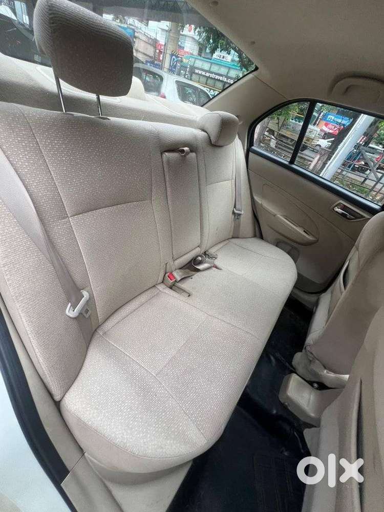 Maruti Suzuki Swift Dzire Vxi Optional, 2014, Petrol