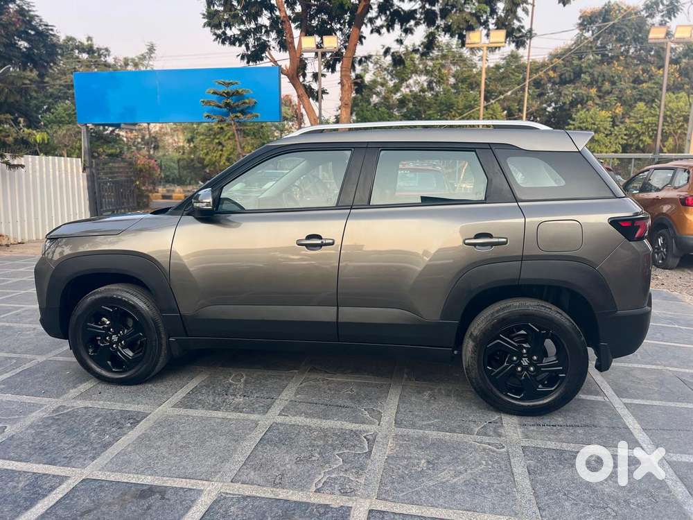 Maruti Suzuki Brezza 1.5 Zxi Smart Hybrid, 2023, Petrol