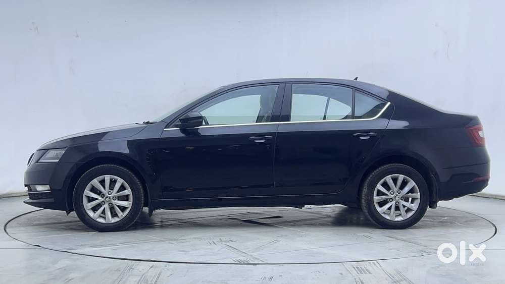 Skoda Octavia Elegance 1.8 Tsi At, 2017, Petrol