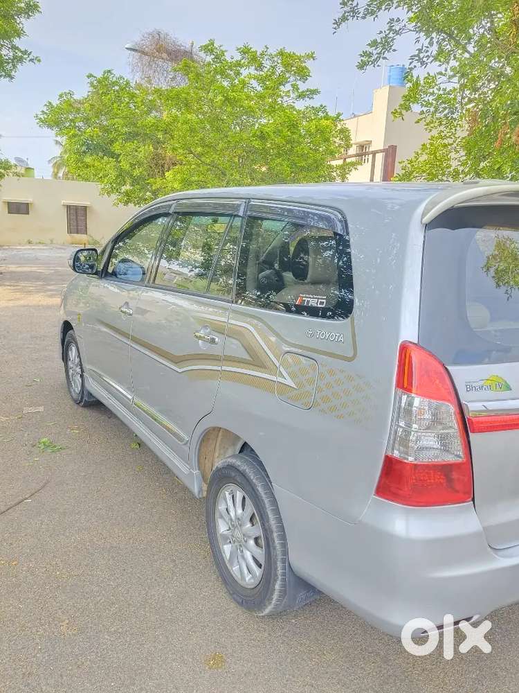 Toyota Innova 2013 Diesel Well Maintained