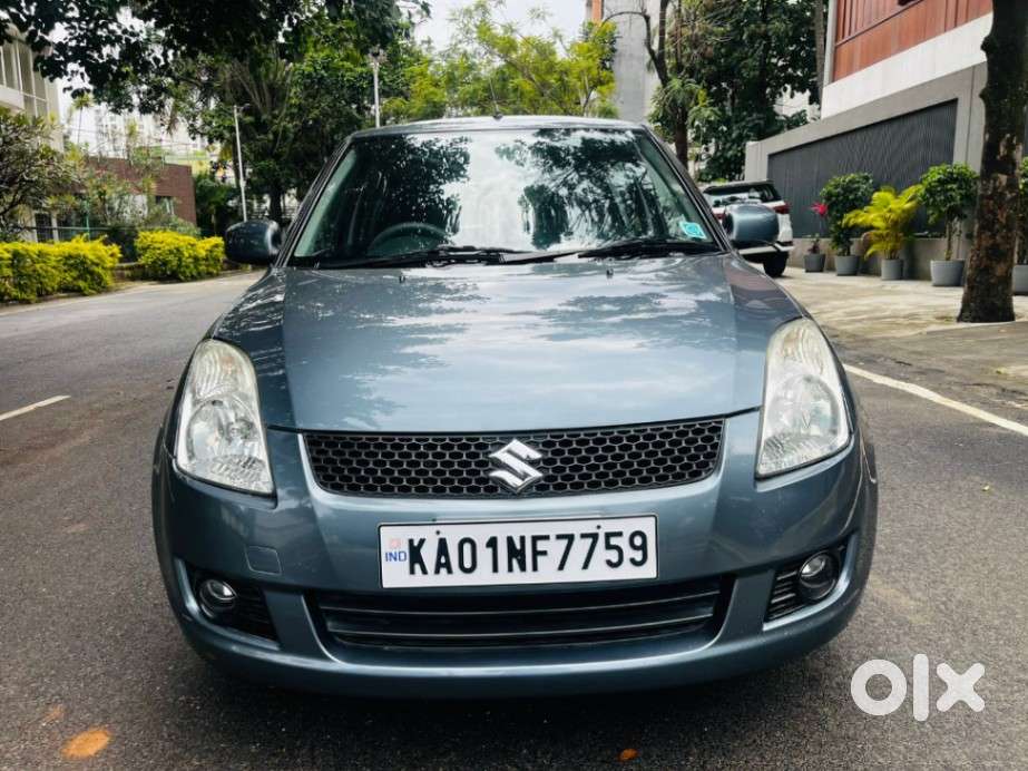 Maruti Suzuki Swift Vxi 1.2 Abs Bs-iv, 2011, Petrol