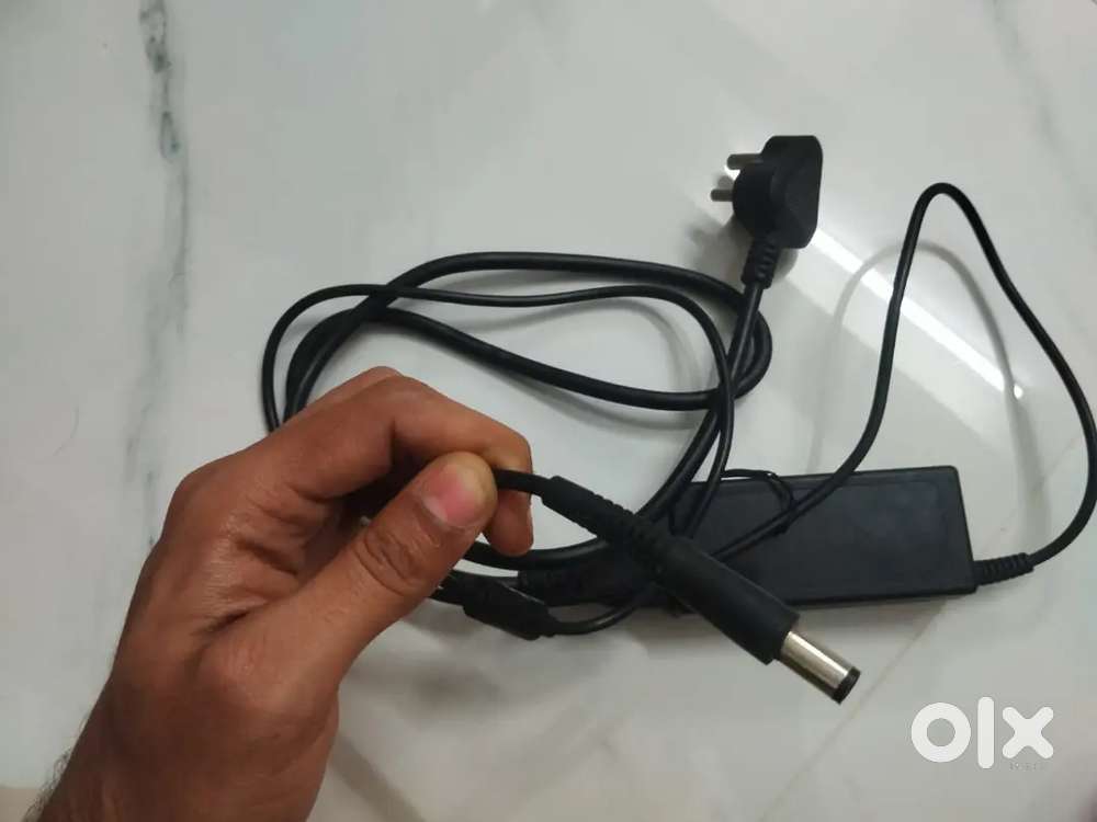 Laptop charger with Round Pin- Good working condition used