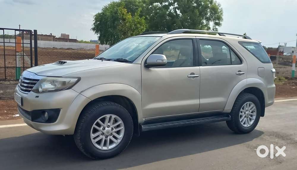 Toyota Fortuner 3.0 4x2 Automatic, 2012, Diesel