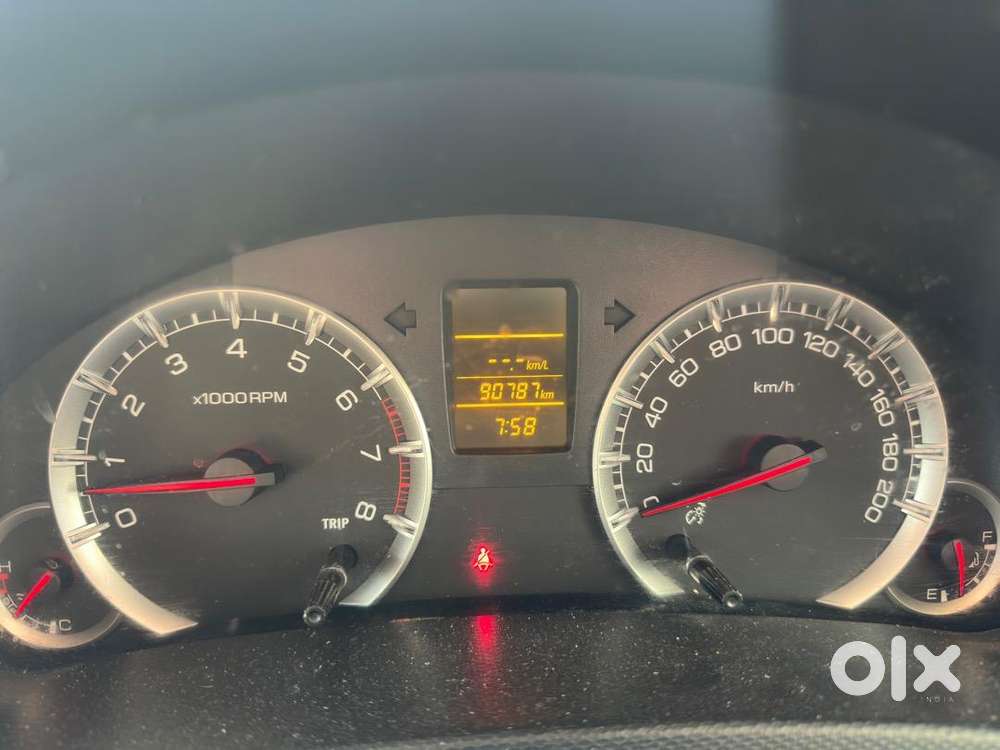 Maruti Suzuki Swift 2016 Petrol 90000 Km Driven