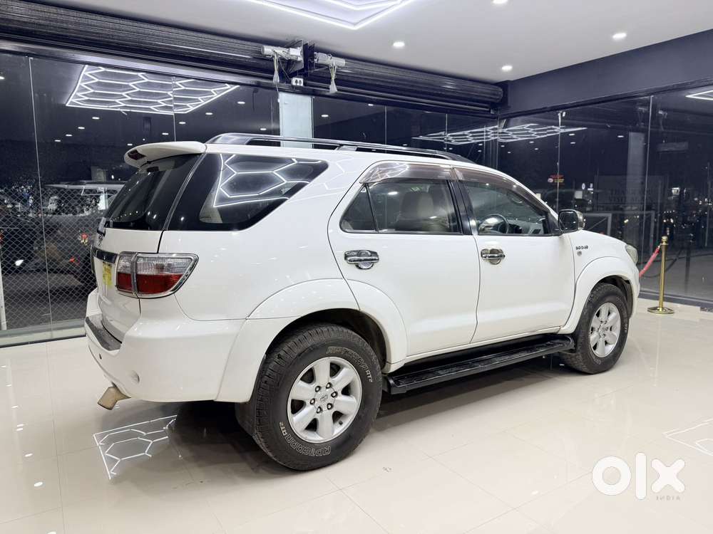 Toyota Fortuner 3.0 4x4 Manual, 2010, Diesel
