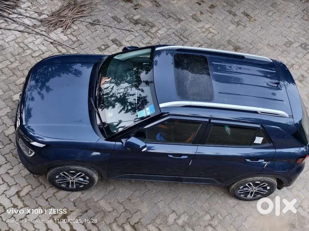 Hyundai New Venue Sx 2023 Petrol 21000 Km Driven