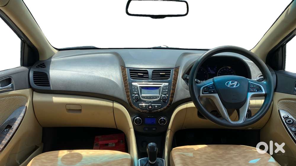 Hyundai Verna Fluidic 1.6 Vtvt Sx, 2014, Petrol