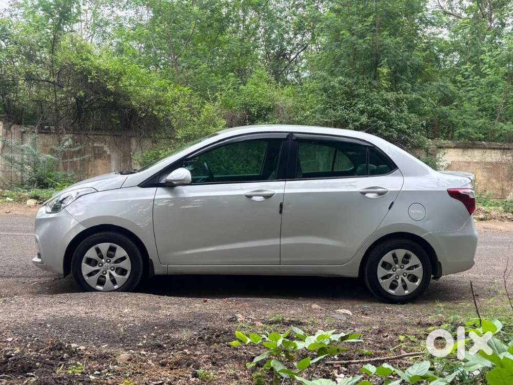 Maruti Suzuki Dzire 1.2 Vxi, 2018, Petrol