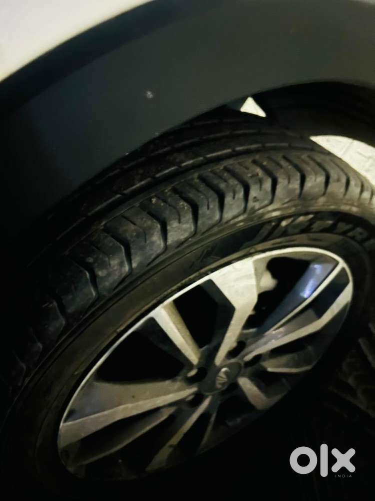 Mahindra Petrol Manual 2020 Car
