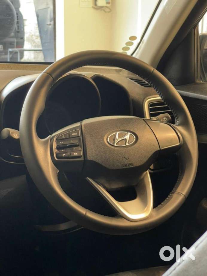 Hyundai Venue 1.2 S Plus, 2022, Petrol