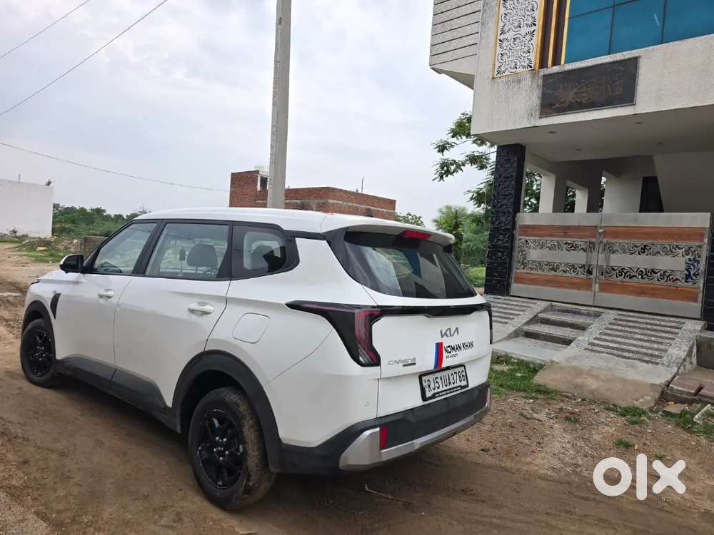 Kia Carens Clavis 2025 Petrol 30000 Km Driven Vip Number 786