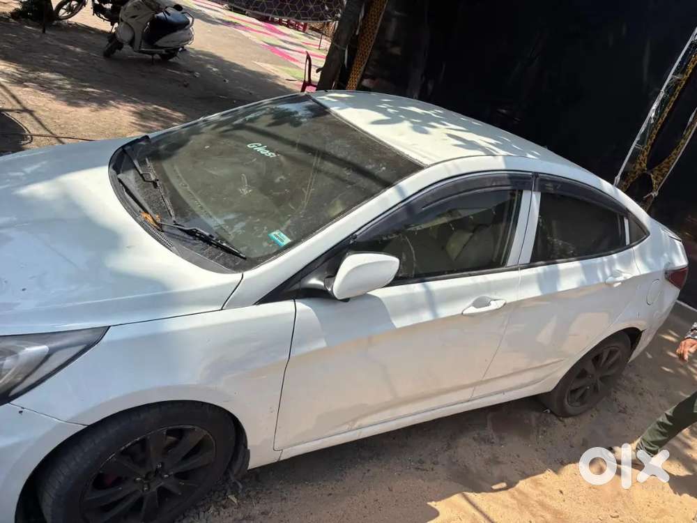 Hyundai Verna 2013