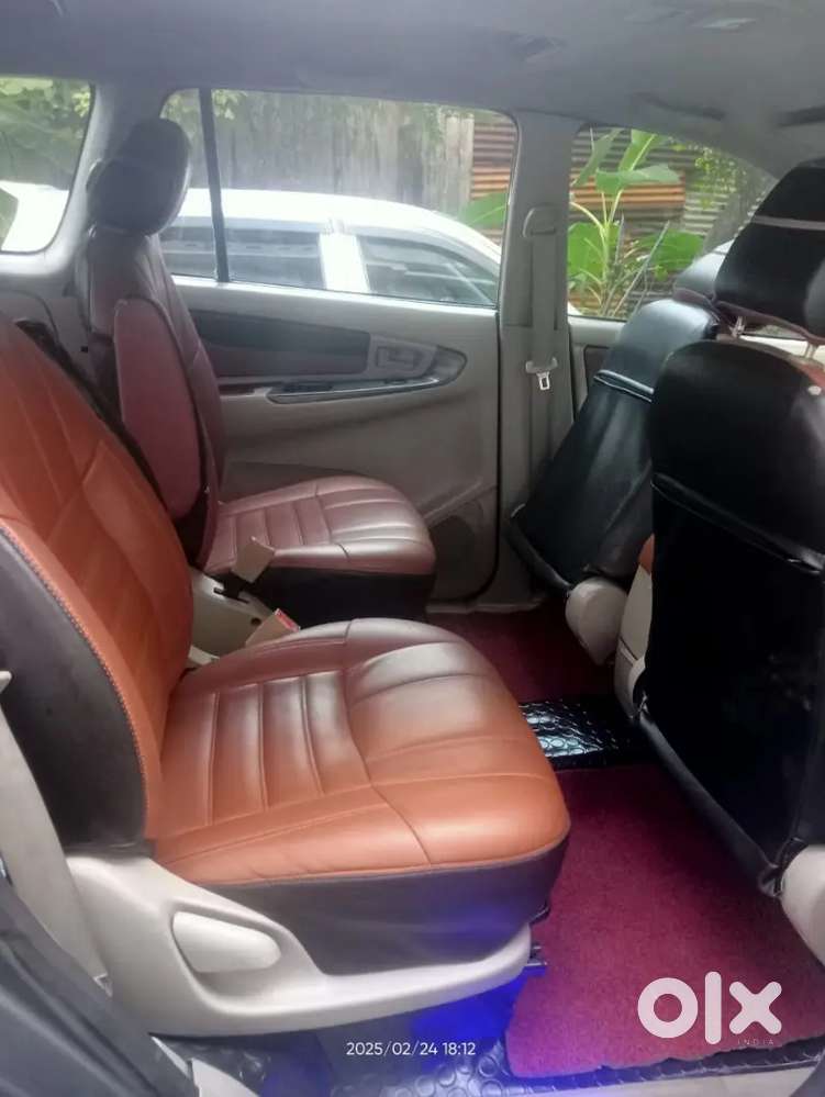 Toyota Innova 2010 Model