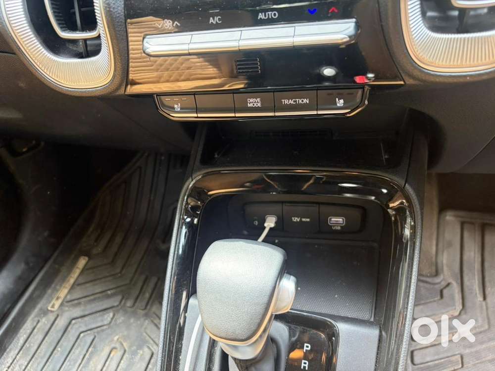 Kia Sonet 2025 Petrol Well Maintained