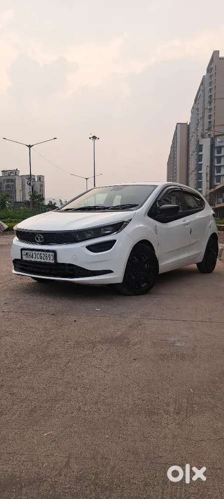 Tata Altroz  Sunroof Toking Model 2023.october 1.oner