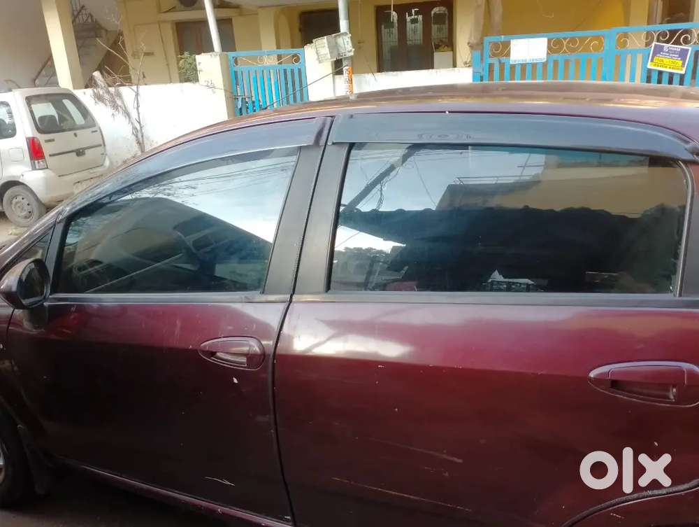Fiat Grande Punto 2012 Diesel 98000 Km Driven