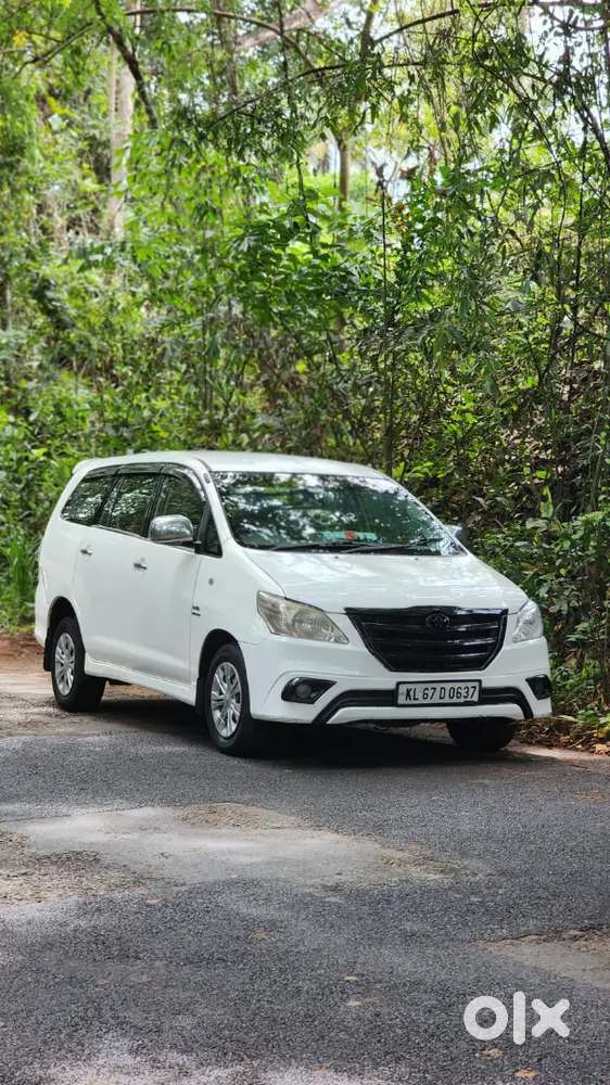 Innova G4
2013 Model 
3rd Owner 
190000 Km
Power Steering 
Power Windo