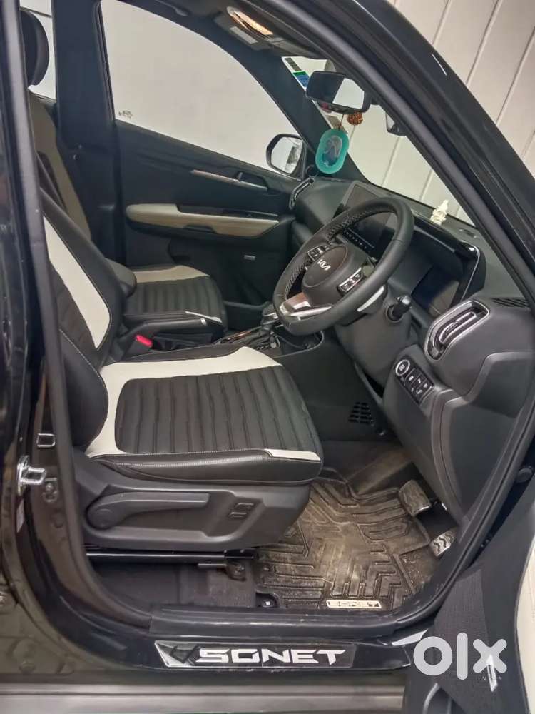 Kia Sonet 2025 Petrol 3853 Km Driven