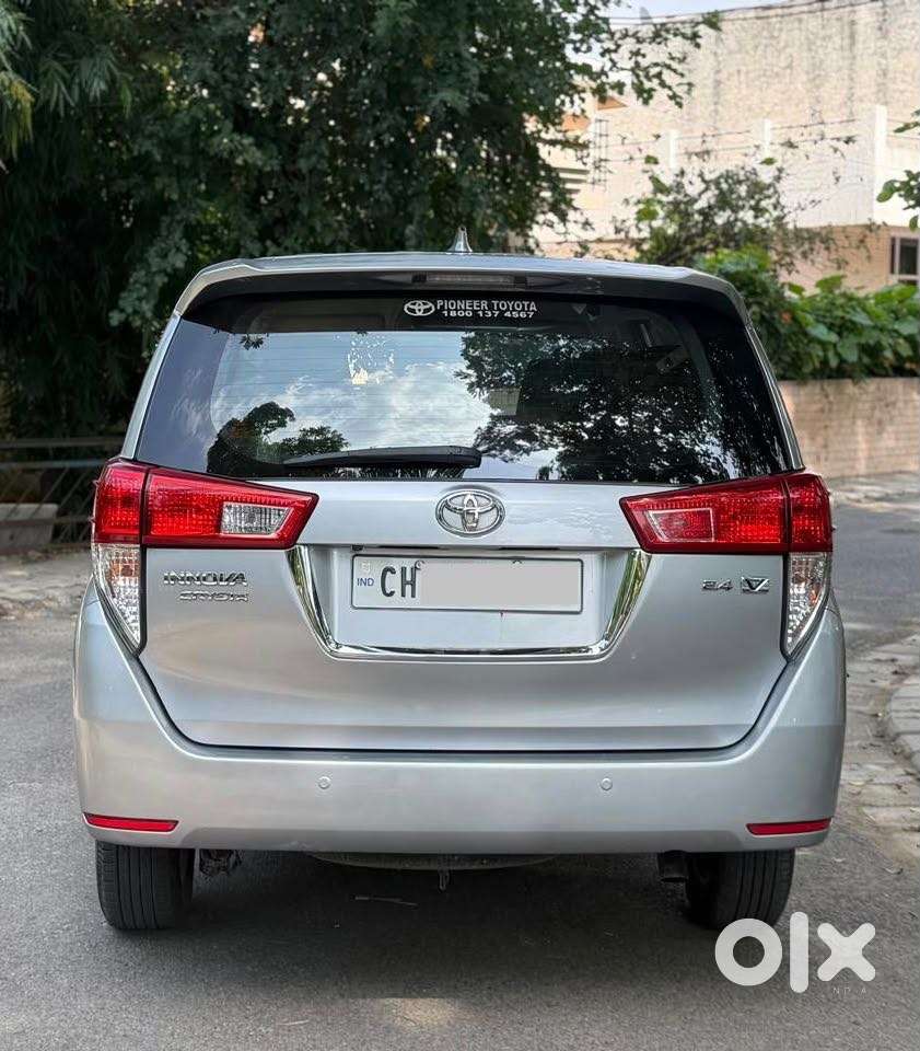Toyota Innova Crysta 2.4 V 7 Str, 2018, Diesel