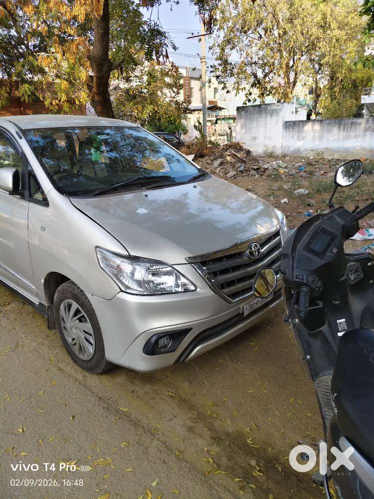 Toyota Innova 2016 Diesel 180000 Km Driven