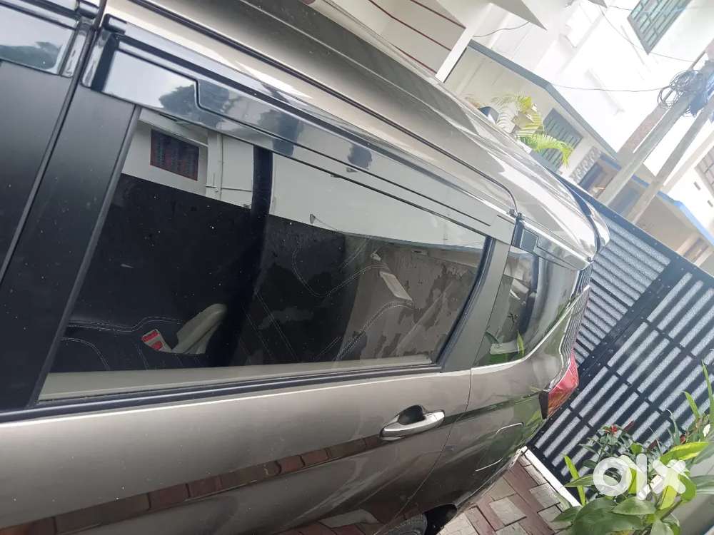 Maruti Suzuki Ertiga Vxi 2023