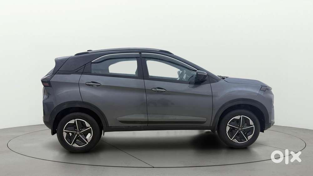 Tata Nexon Fearless Plus (ps) 1.2 Icng 6mt Red Dark Edition, 2024, C..