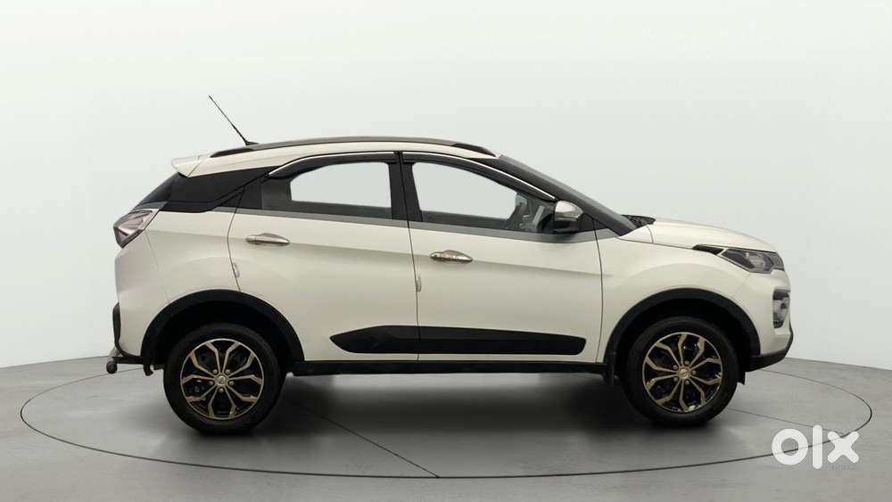 Tata Nexon 1.2 Revotron Xma Amt, 2022, Petrol