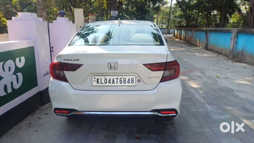 Honda Amaze 1.2 Petrol 2023 In Showroom Conditions