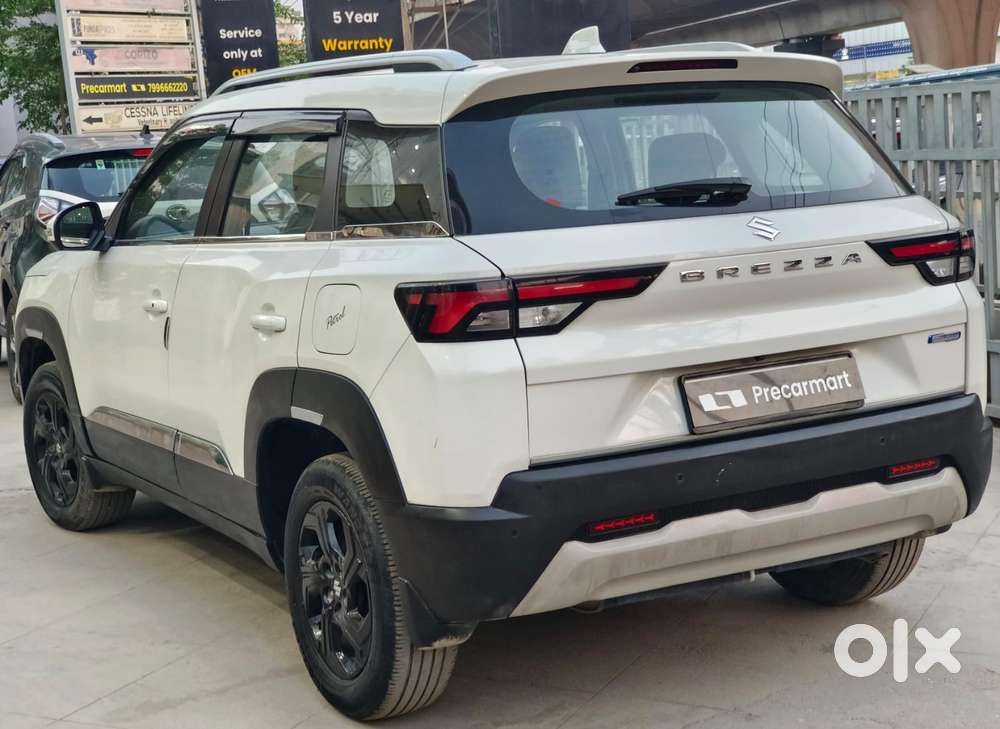 Maruti Suzuki Brezza 1.5 Zxi At Smart Hybrid, 2023, Petrol
