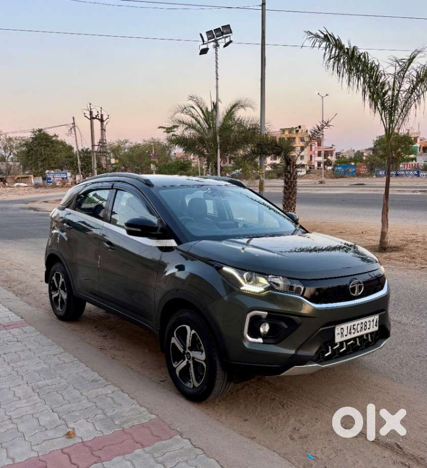Tata Nexon 1.2 Revotron Xz Plus Dual Tone, 2022, Petrol