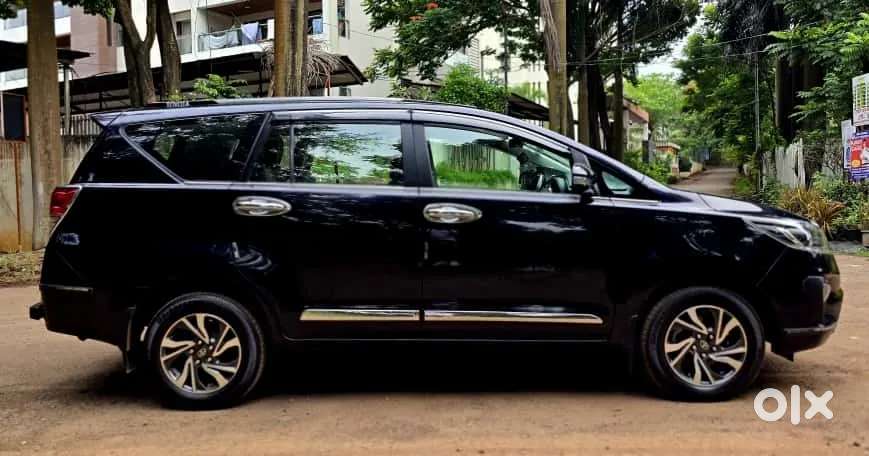 Toyota Innova Crysta [2020-ongoing] 2.4 Vx 8 Str, 2021, Diesel