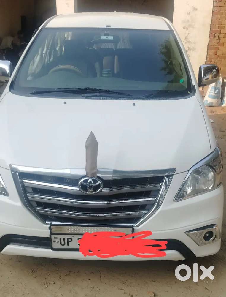 Toyota Innova 2015 Diesel 110000 Km Driven