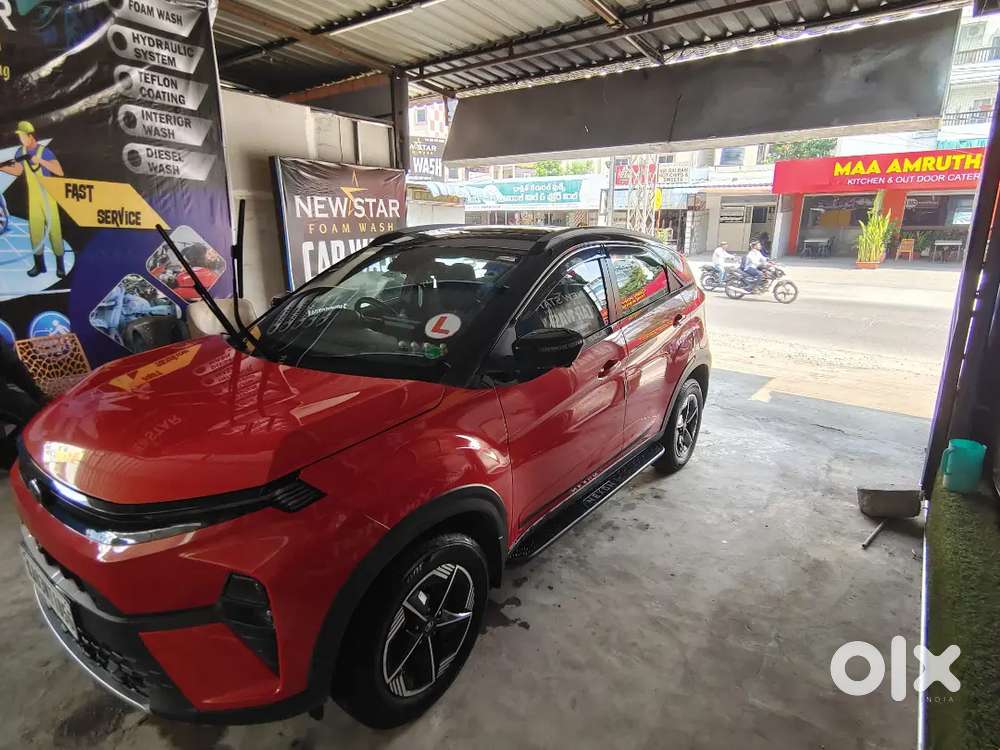 Tata Nexon 2024 Petrol 5700 Km Driven