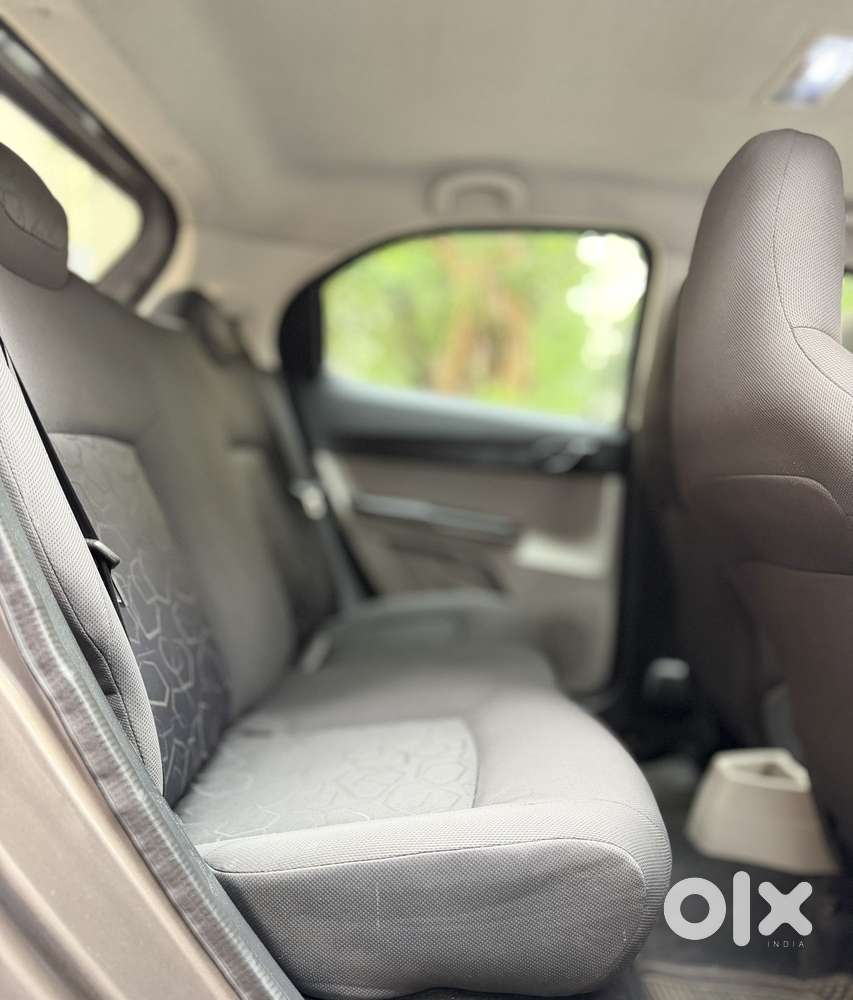 Tata Tiago 1.2 Revotron Xt (o), 2017, Petrol