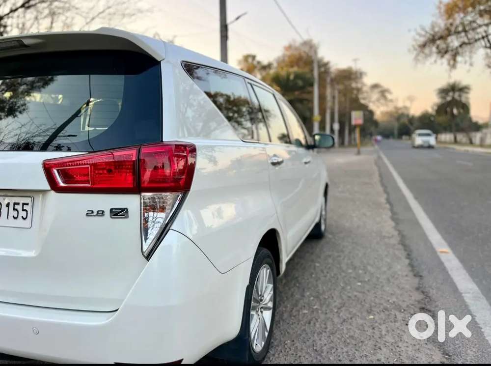 Toyota Innova Crysta 2019 Diesel 117000 Km Driven