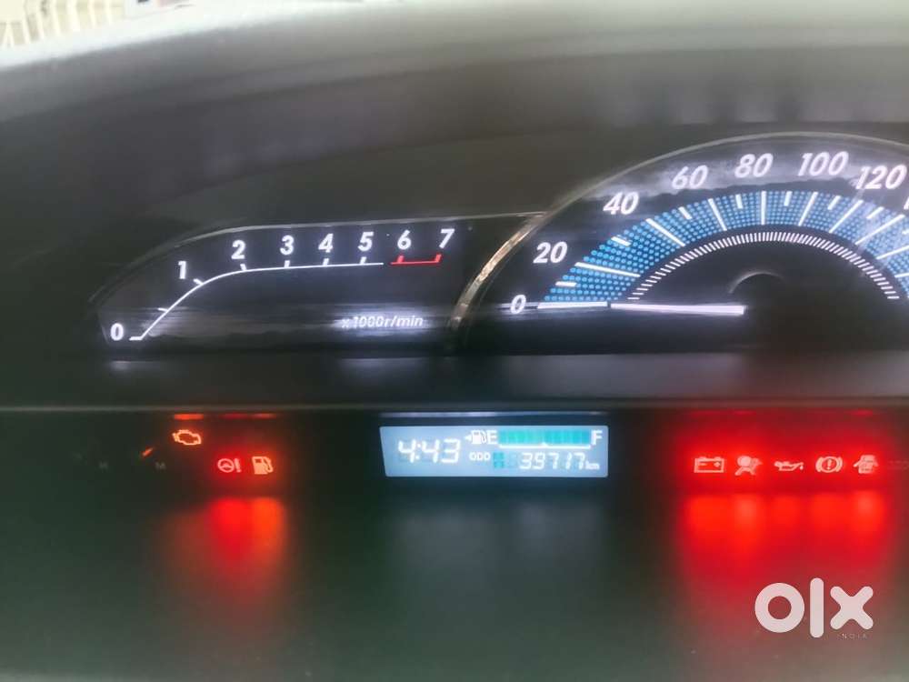 Toyota Etios Liva V Dual Tone, 2018, Petrol